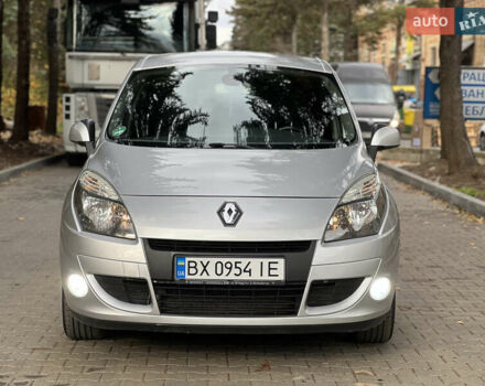 Сірий Рено Сценік, об'ємом двигуна 1.6 л та пробігом 290 тис. км за 7250 $, фото 2 на Automoto.ua