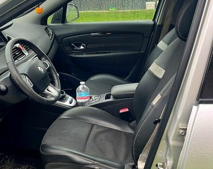 Серый Рено Сценик, объемом двигателя 1.5 л и пробегом 0 тыс. км за 8000 $, фото 4 на Automoto.ua