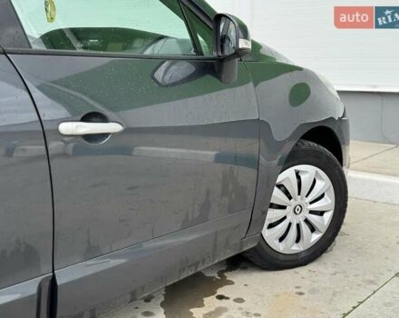 Сірий Рено Сценік, об'ємом двигуна 1.6 л та пробігом 233 тис. км за 8300 $, фото 19 на Automoto.ua