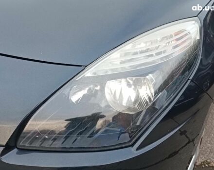 Серый Рено Сценик, объемом двигателя 1.6 л и пробегом 206 тыс. км за 7740 $, фото 2 на Automoto.ua