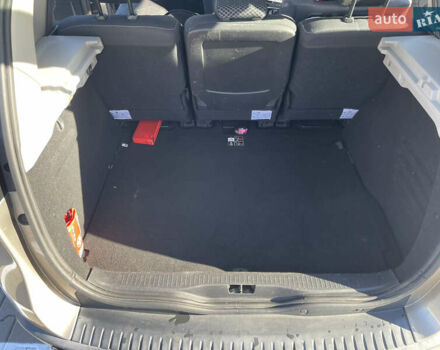 Сірий Рено Сценік, об'ємом двигуна 1.5 л та пробігом 299 тис. км за 6800 $, фото 14 на Automoto.ua