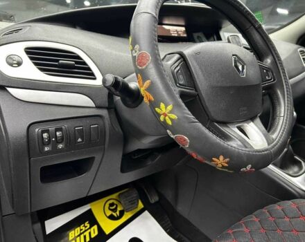 Серый Рено Сценик, объемом двигателя 1.5 л и пробегом 380 тыс. км за 6500 $, фото 7 на Automoto.ua