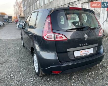 Серый Рено Сценик, объемом двигателя 1.6 л и пробегом 241 тыс. км за 7500 $, фото 16 на Automoto.ua