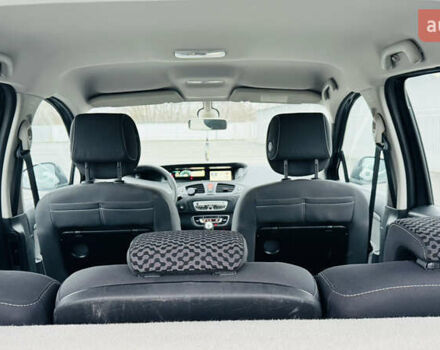 Серый Рено Сценик, объемом двигателя 1.5 л и пробегом 234 тыс. км за 7300 $, фото 17 на Automoto.ua