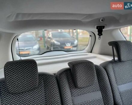 Серый Рено Сценик, объемом двигателя 1.6 л и пробегом 241 тыс. км за 7500 $, фото 28 на Automoto.ua