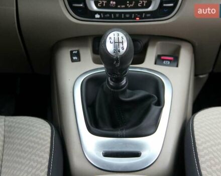 Сірий Рено Сценік, об'ємом двигуна 1.6 л та пробігом 217 тис. км за 6300 $, фото 22 на Automoto.ua