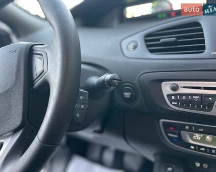 Серый Рено Сценик, объемом двигателя 1.6 л и пробегом 241 тыс. км за 7500 $, фото 22 на Automoto.ua