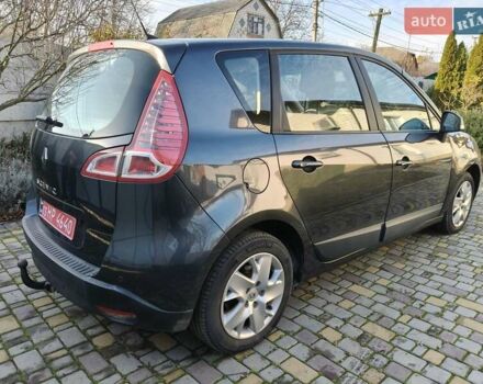 Серый Рено Сценик, объемом двигателя 1.6 л и пробегом 206 тыс. км за 7500 $, фото 3 на Automoto.ua