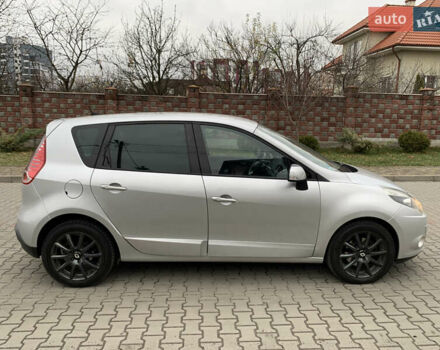 Серый Рено Сценик, объемом двигателя 1.5 л и пробегом 209 тыс. км за 7400 $, фото 13 на Automoto.ua