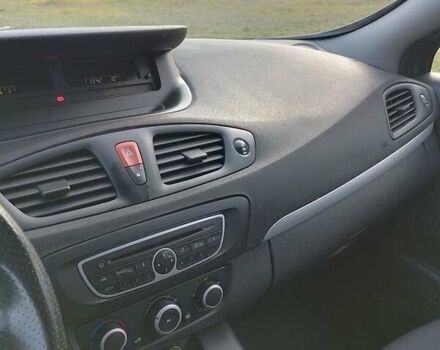 Серый Рено Сценик, объемом двигателя 1.6 л и пробегом 166 тыс. км за 7700 $, фото 21 на Automoto.ua