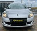 Рено Сценик 2011 в Стрые на Automoto.ua Серый Рено Сценик, объемом двигателя 2 л и пробегом 215 тыс. км за 7500 $, фото 1 на Automoto.ua