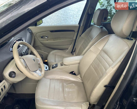 Рено Сценік 2011 у Рівному на Automoto.ua Сірий Рено Сценік, об'ємом двигуна 1.6 л та пробігом 214 тис. км за 6450 $, фото 16 на Automoto.ua