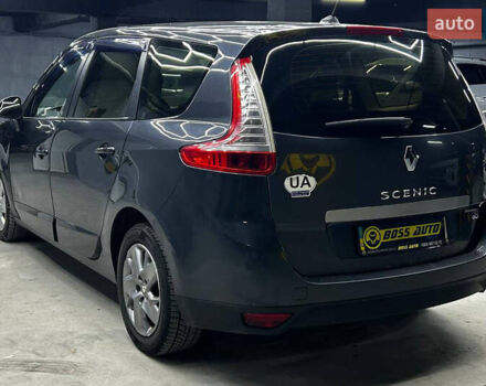Серый Рено Сценик, объемом двигателя 1.5 л и пробегом 380 тыс. км за 6500 $, фото 3 на Automoto.ua