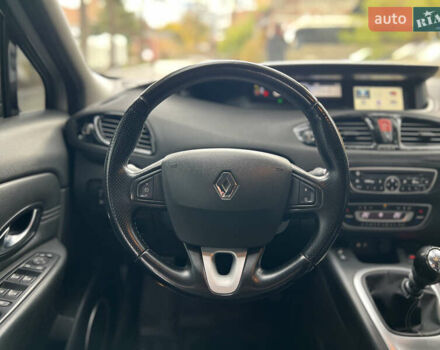 Рено Сценік 2011 у Львові на Automoto.ua Сірий Рено Сценік, об'ємом двигуна 1.6 л та пробігом 208 тис. км за 7250 $, фото 14 на Automoto.ua