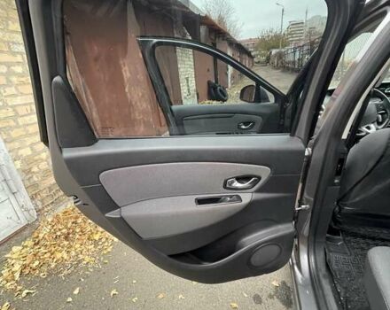 Сірий Рено Сценік, об'ємом двигуна 0 л та пробігом 207 тис. км за 6700 $, фото 16 на Automoto.ua