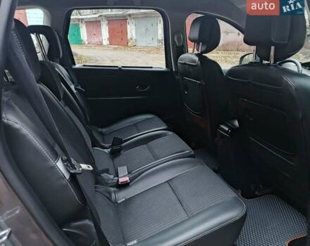 Серый Рено Сценик, объемом двигателя 1.5 л и пробегом 222 тыс. км за 7000 $, фото 19 на Automoto.ua