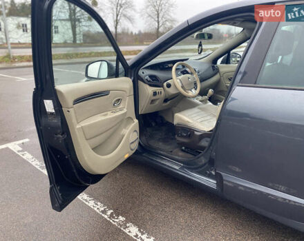 Сірий Рено Сценік, об'ємом двигуна 1.6 л та пробігом 215 тис. км за 6350 $, фото 12 на Automoto.ua