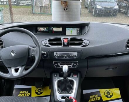 Рено Сценик 2011 в Стрые на Automoto.ua Серый Рено Сценик, объемом двигателя 2 л и пробегом 215 тыс. км за 7500 $, фото 8 на Automoto.ua