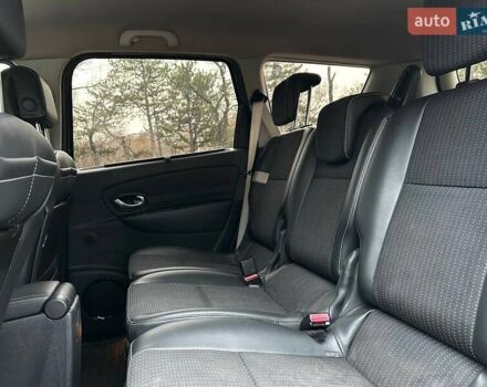 Серый Рено Сценик, объемом двигателя 1.46 л и пробегом 313 тыс. км за 8199 $, фото 17 на Automoto.ua