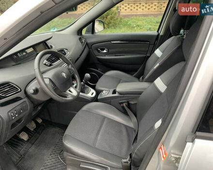 Серый Рено Сценик, объемом двигателя 1.5 л и пробегом 209 тыс. км за 7400 $, фото 26 на Automoto.ua