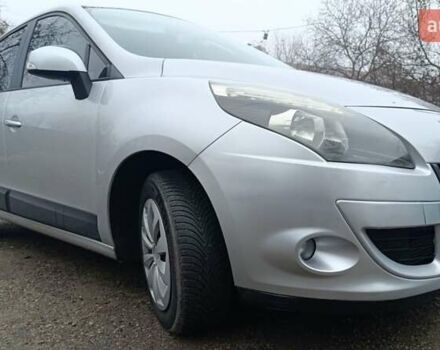 Сірий Рено Сценік, об'ємом двигуна 1.5 л та пробігом 183 тис. км за 7100 $, фото 1 на Automoto.ua