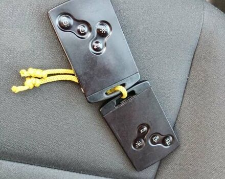 Серый Рено Сценик, объемом двигателя 1.6 л и пробегом 206 тыс. км за 7500 $, фото 11 на Automoto.ua