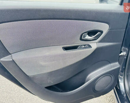 Серый Рено Сценик, объемом двигателя 1.5 л и пробегом 234 тыс. км за 7300 $, фото 14 на Automoto.ua