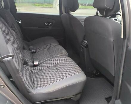 Серый Рено Сценик, объемом двигателя 1.5 л и пробегом 251 тыс. км за 8250 $, фото 12 на Automoto.ua