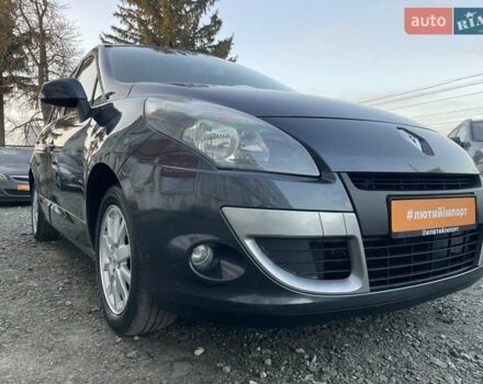 Серый Рено Сценик, объемом двигателя 1.6 л и пробегом 241 тыс. км за 7500 $, фото 14 на Automoto.ua