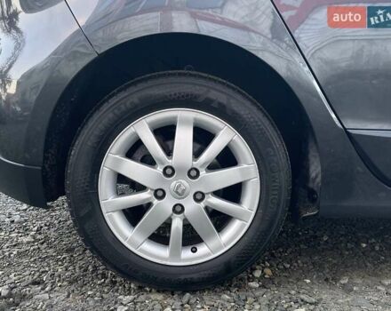 Серый Рено Сценик, объемом двигателя 1.6 л и пробегом 241 тыс. км за 7500 $, фото 58 на Automoto.ua