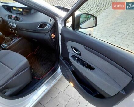 Серый Рено Сценик, объемом двигателя 1.5 л и пробегом 309 тыс. км за 6300 $, фото 14 на Automoto.ua