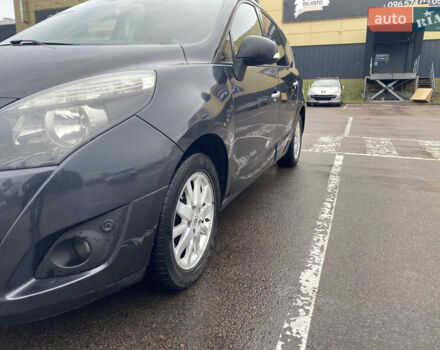 Сірий Рено Сценік, об'ємом двигуна 1.6 л та пробігом 215 тис. км за 6350 $, фото 3 на Automoto.ua