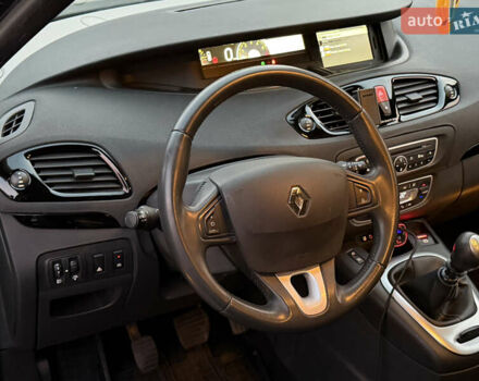 Сірий Рено Сценік, об'ємом двигуна 1.6 л та пробігом 231 тис. км за 7300 $, фото 6 на Automoto.ua