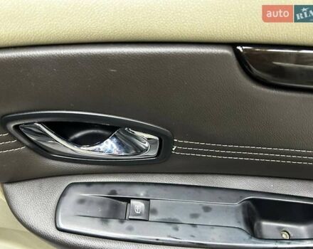 Серый Рено Сценик, объемом двигателя 2 л и пробегом 165 тыс. км за 7800 $, фото 12 на Automoto.ua