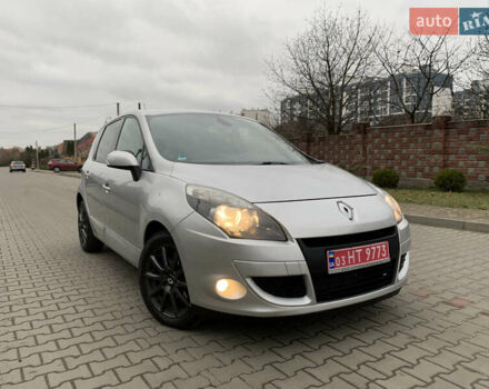 Серый Рено Сценик, объемом двигателя 1.5 л и пробегом 209 тыс. км за 7400 $, фото 1 на Automoto.ua