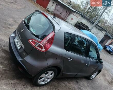 Серый Рено Сценик, объемом двигателя 1.5 л и пробегом 222 тыс. км за 7000 $, фото 9 на Automoto.ua