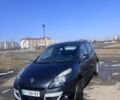 Серый Рено Сценик, объемом двигателя 1.46 л и пробегом 221 тыс. км за 7200 $, фото 1 на Automoto.ua