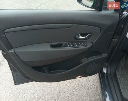 Сірий Рено Сценік, об'ємом двигуна 1.6 л та пробігом 280 тис. км за 7700 $, фото 1 на Automoto.ua