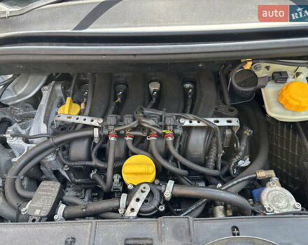 Серый Рено Сценик, объемом двигателя 1.6 л и пробегом 358 тыс. км за 6700 $, фото 16 на Automoto.ua