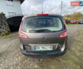 Рено Сценик 2011 в Ровно на Automoto.ua Серый Рено Сценик, объемом двигателя 1.5 л и пробегом 317 тыс. км за 6500 $, фото 10 на Automoto.ua