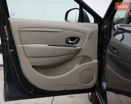 Сірий Рено Сценік, об'ємом двигуна 1.6 л та пробігом 217 тис. км за 6300 $, фото 10 на Automoto.ua