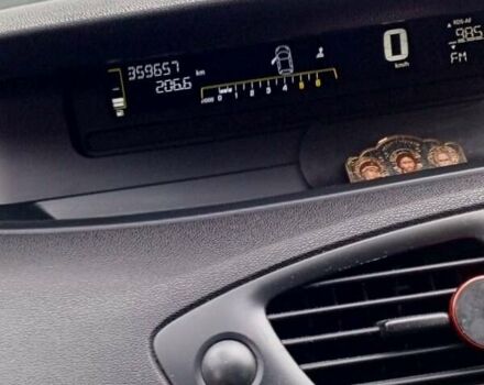 Серый Рено Сценик, объемом двигателя 1.5 л и пробегом 340 тыс. км за 4733 $, фото 6 на Automoto.ua