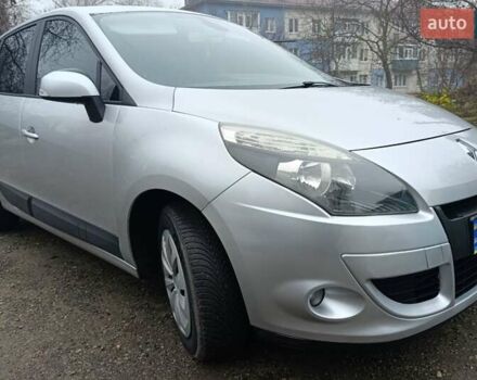 Сірий Рено Сценік, об'ємом двигуна 1.5 л та пробігом 183 тис. км за 7100 $, фото 5 на Automoto.ua