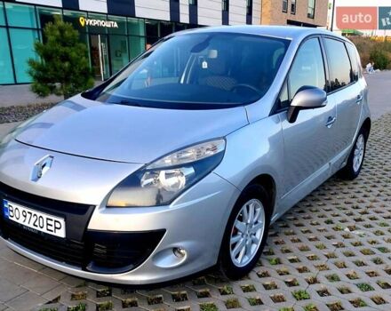 Серый Рено Сценик, объемом двигателя 1.5 л и пробегом 309 тыс. км за 6300 $, фото 2 на Automoto.ua