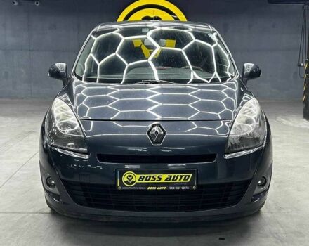 Серый Рено Сценик, объемом двигателя 1.5 л и пробегом 380 тыс. км за 6500 $, фото 1 на Automoto.ua