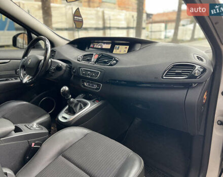 Сірий Рено Сценік, об'ємом двигуна 1.6 л та пробігом 290 тис. км за 7250 $, фото 18 на Automoto.ua