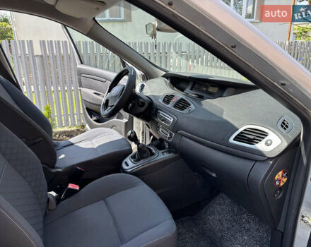 Серый Рено Сценик, объемом двигателя 1.6 л и пробегом 358 тыс. км за 6700 $, фото 15 на Automoto.ua