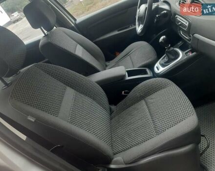 Сірий Рено Сценік, об'ємом двигуна 1.46 л та пробігом 194 тис. км за 5500 $, фото 10 на Automoto.ua