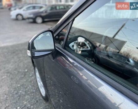 Серый Рено Сценик, объемом двигателя 1.6 л и пробегом 241 тыс. км за 7500 $, фото 9 на Automoto.ua