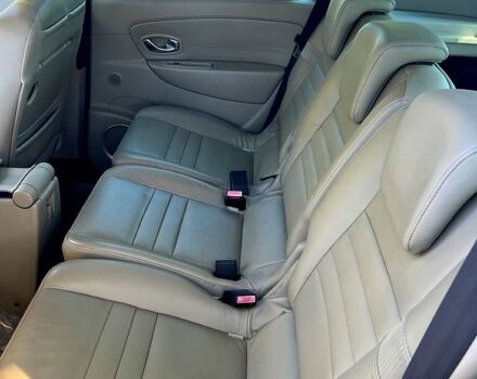 Рено Сценик 2011 в Одессе на Automoto.ua Серый Рено Сценик, объемом двигателя 1.9 л и пробегом 260 тыс. км за 6450 $, фото 6 на Automoto.ua